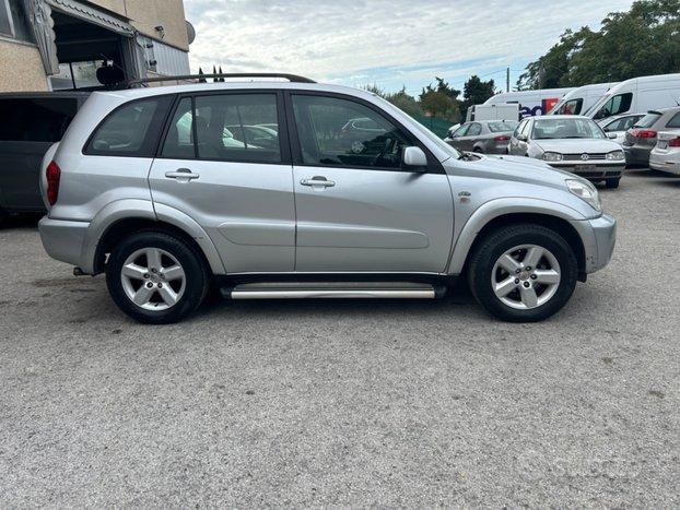 Toyota RAV4 2.0 Tdi D-4D cat 5 porte