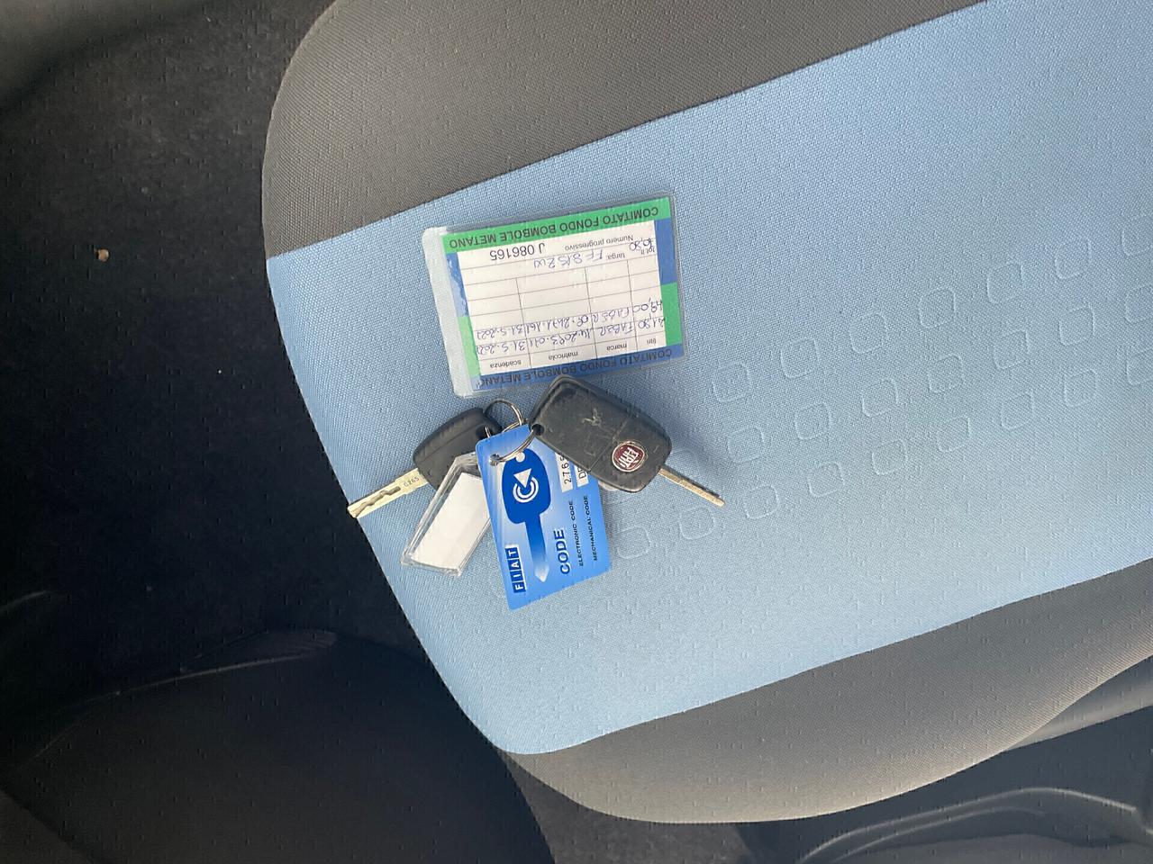 Fiat Panda 1.2 BENZINA E METANO