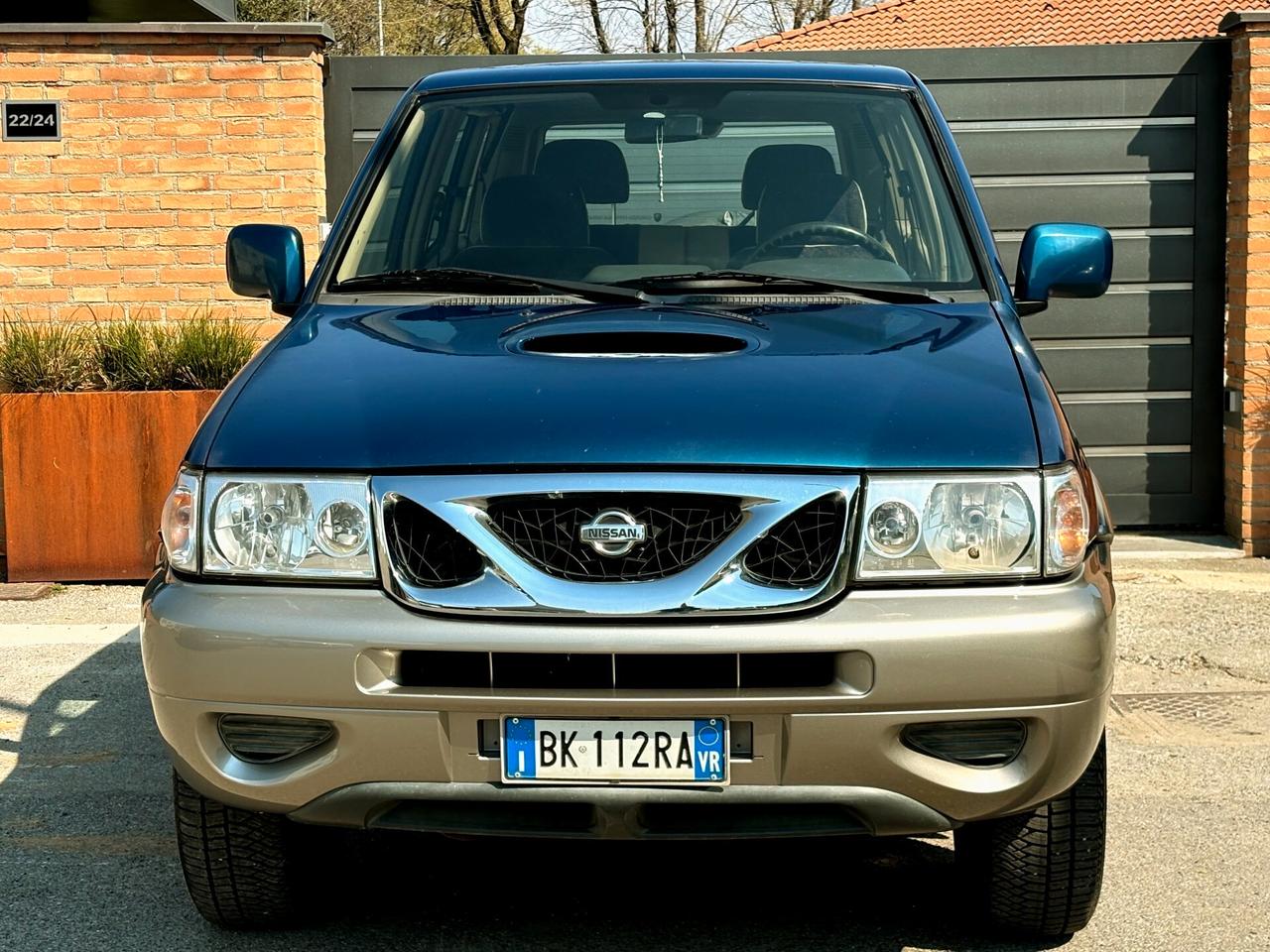NISSAN TERRANO 2.7D 4x4 - 172000km -U.Propr-2000