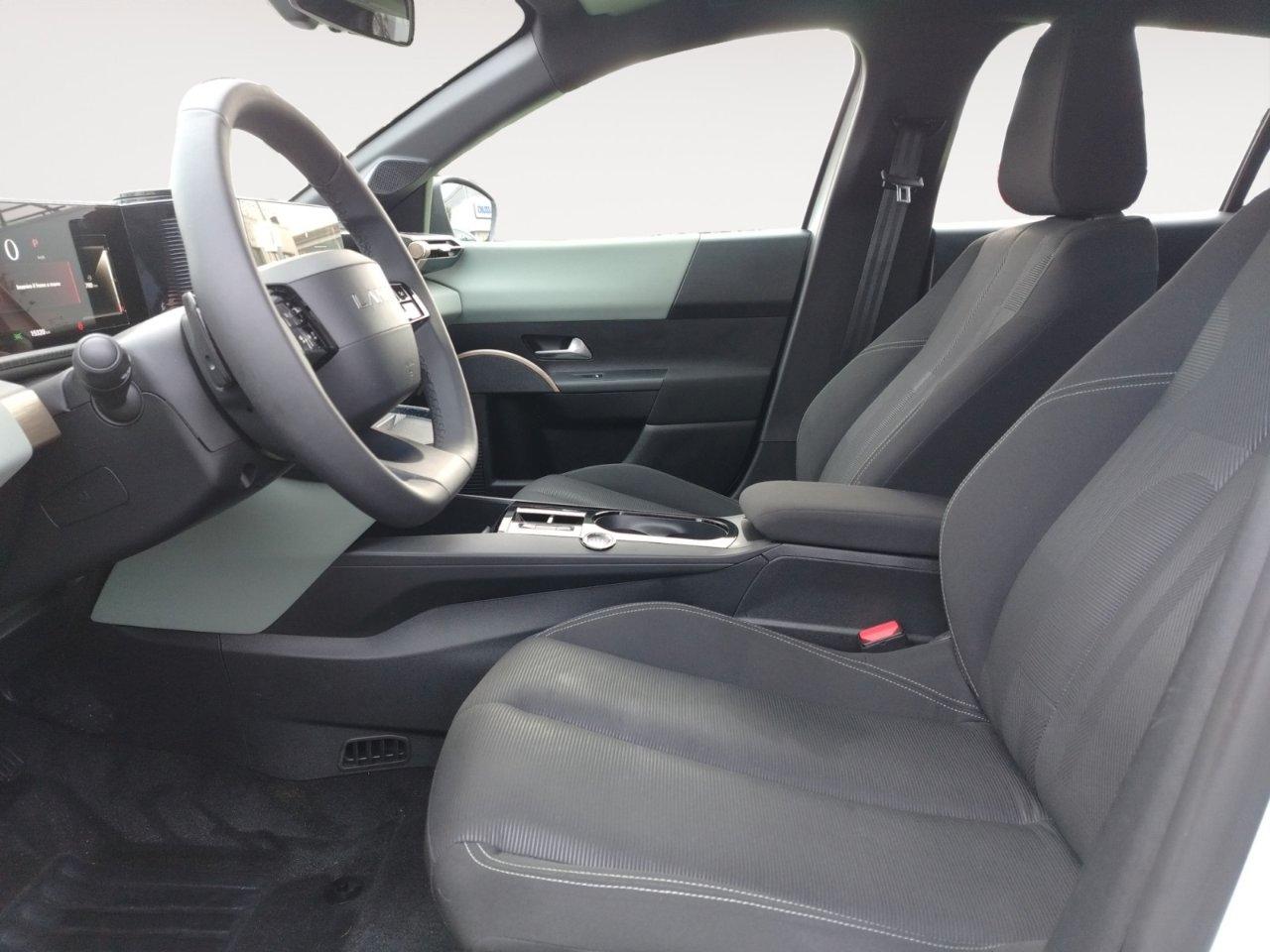 Lancia Ypsilon 1.2 mhev 110cv e-dct