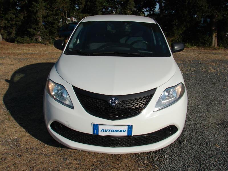 Lancia Ypsilon 1.0 FireFly Hybrid Ecochic Silver *NEOPATENTATI*UNIPRO*