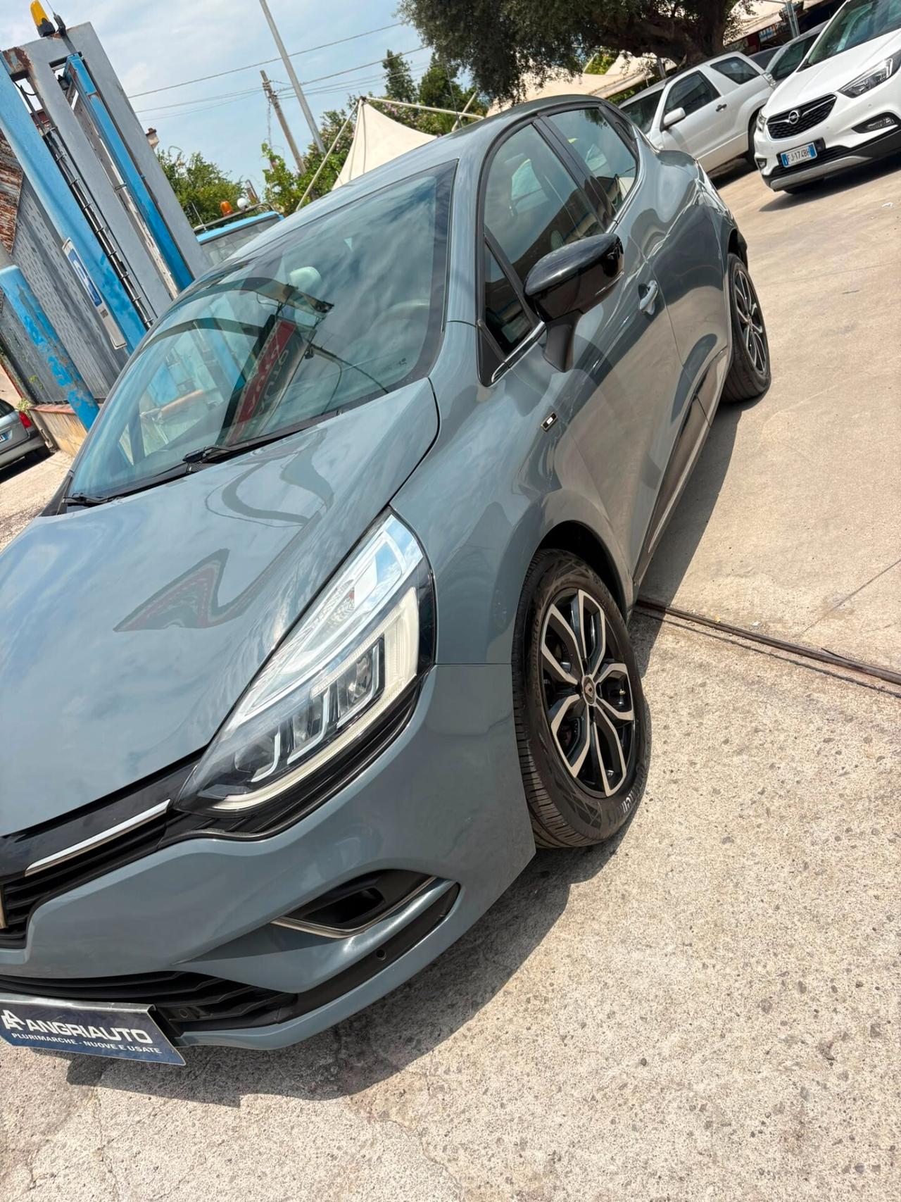Renault Clio TCe 12V 90 CV GPL 5 porte Moschino Zen