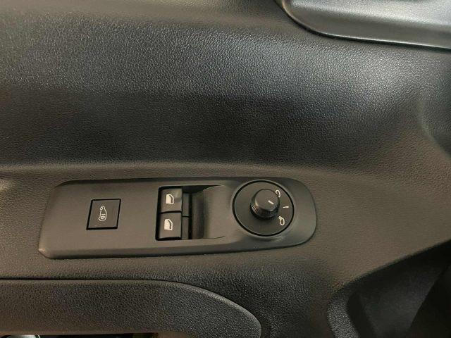 PEUGEOT Partner BlueHDi 1.5 HDI autocarro N1 5 POSTI P.LUNGO