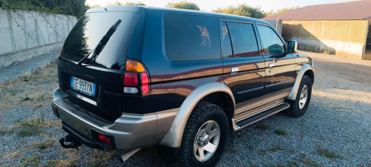 Mitsubishi Pajero Sport Pajero Sport 2.5 TDI GLS Target