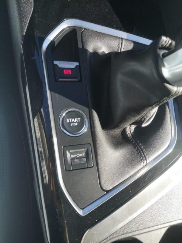 PEUGEOT 3008 BlueHDi 130 S&S Allure Business