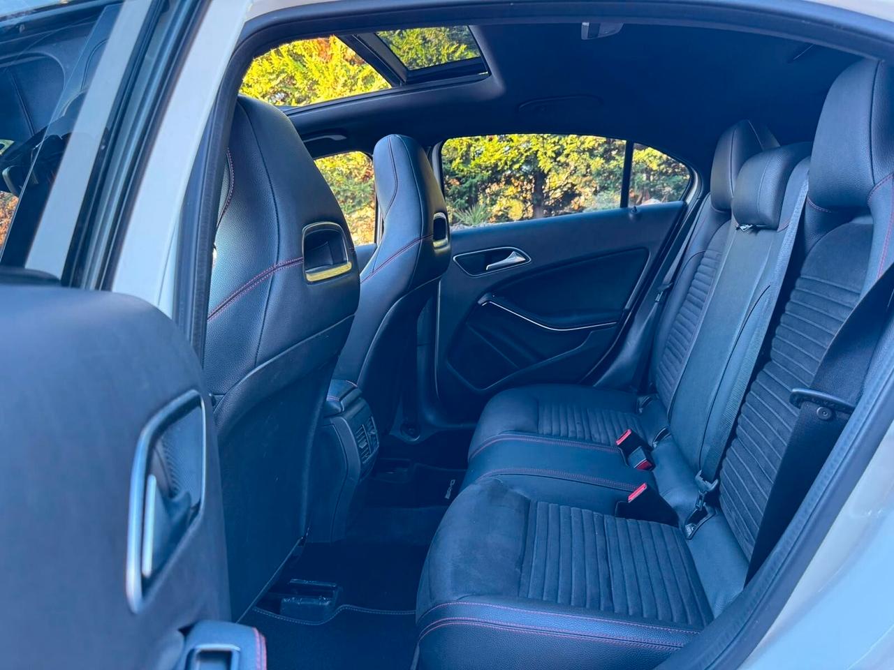 Mercedes-benz A 200 d Automatic Premium AMG TETTO PANORAMICO 2018