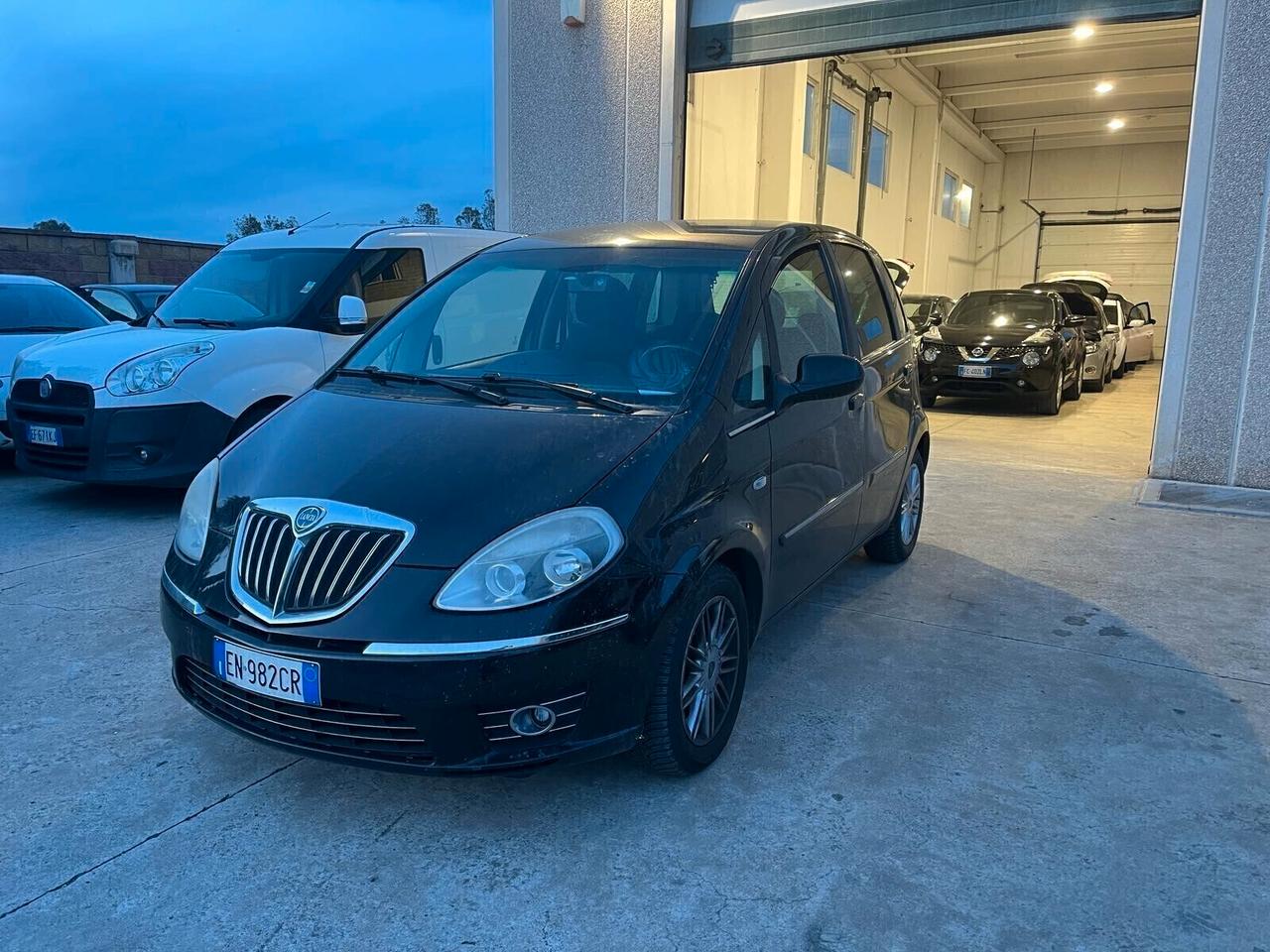 Lancia MUSA 1.3 Mjt 95 CV Gold 2012