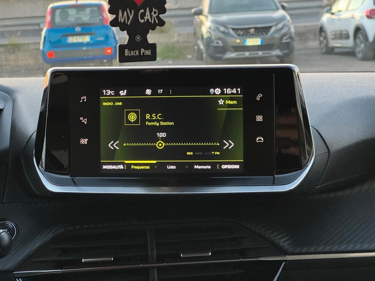 Peugeot 2008 PureTech 130 S&S Allure Pack