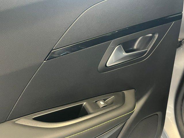 PEUGEOT 208 1.2 PureTech 100 GT
