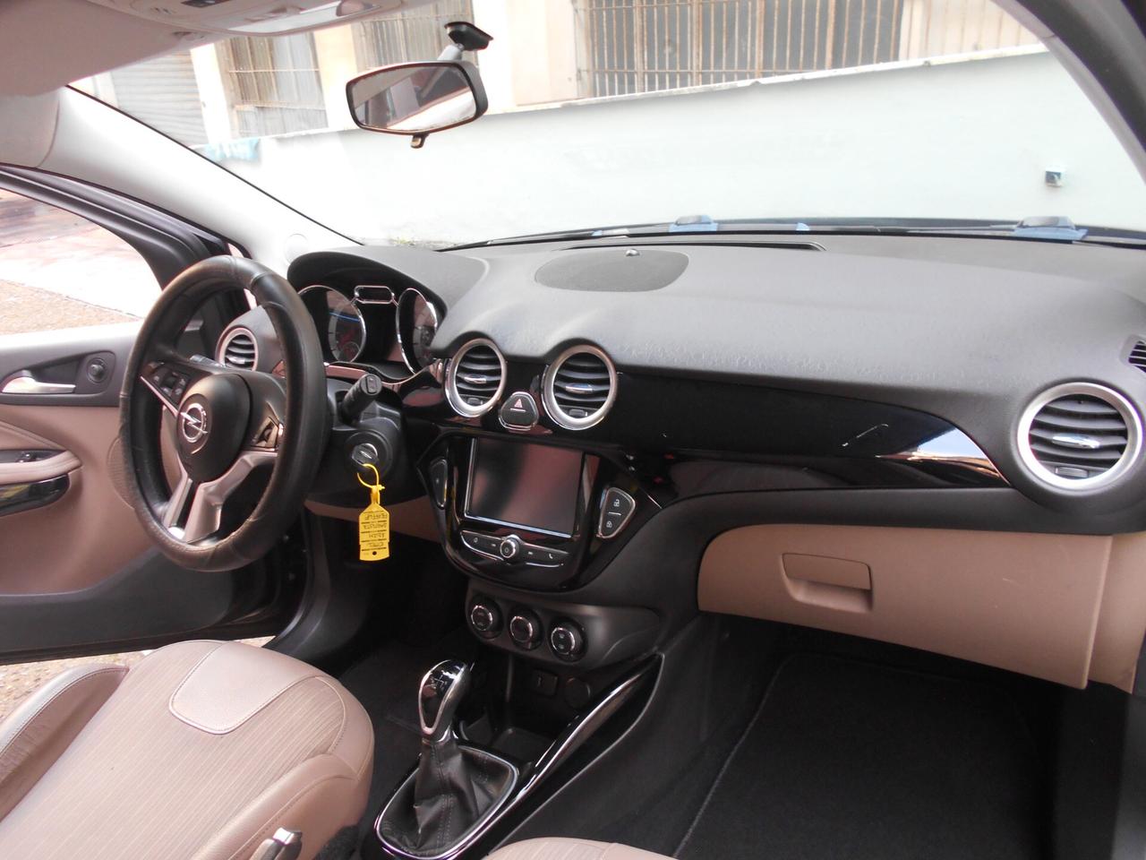 Opel Adam 1.4 87 CV Easytronic Slam
