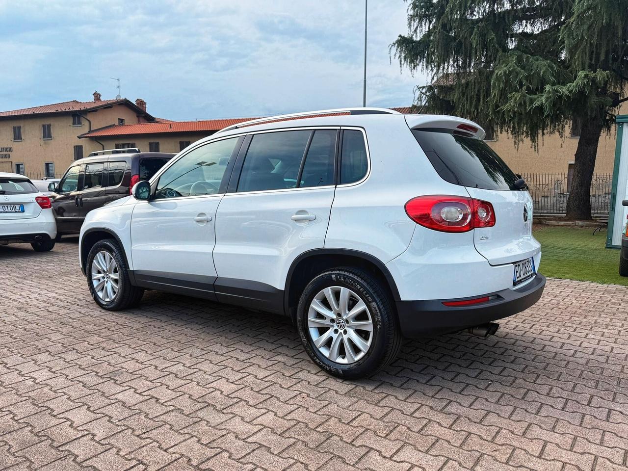 Volkswagen Tiguan 2.0 TDI DPF 4MOTION DSG Sport & Style