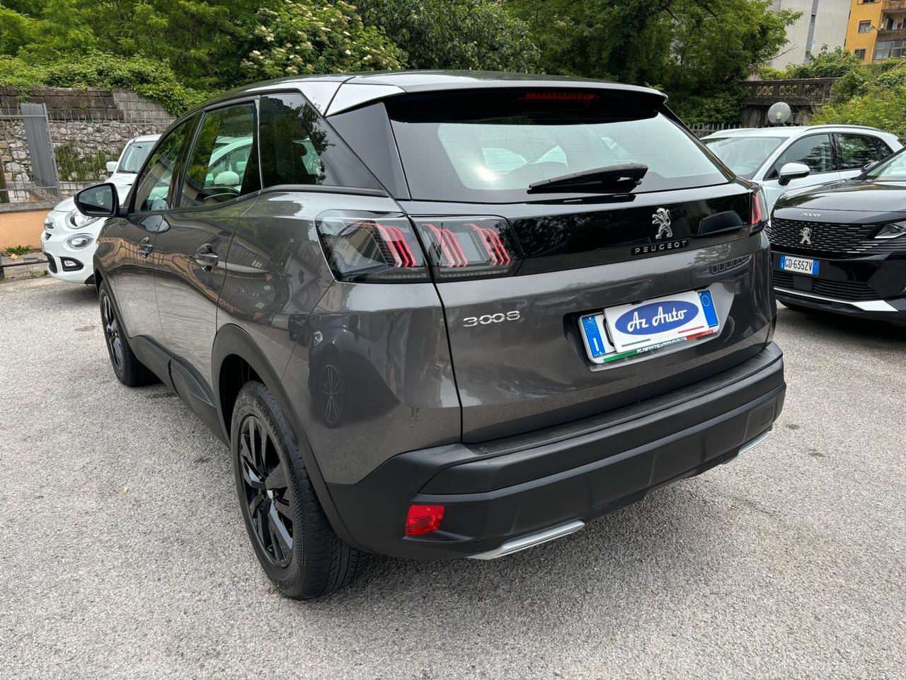 Peugeot 3008 BlueHDi RESTYLING 130 S&S EAT8 Allure MY 22 LED- MATIX