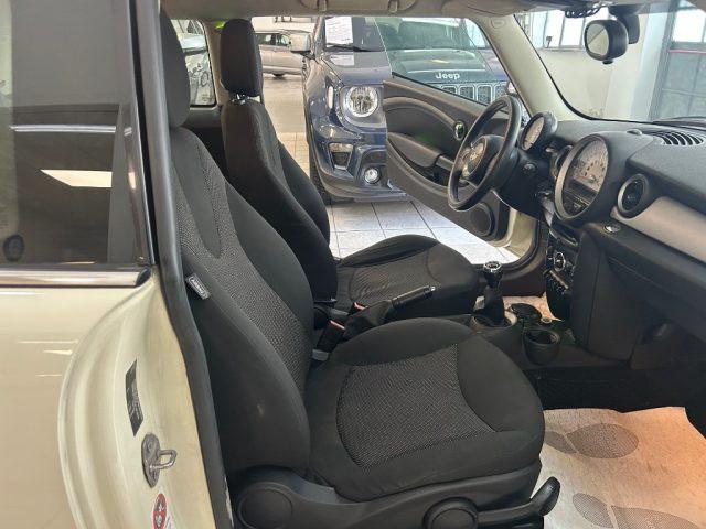 MINI One 1.6 16V One (55kW)