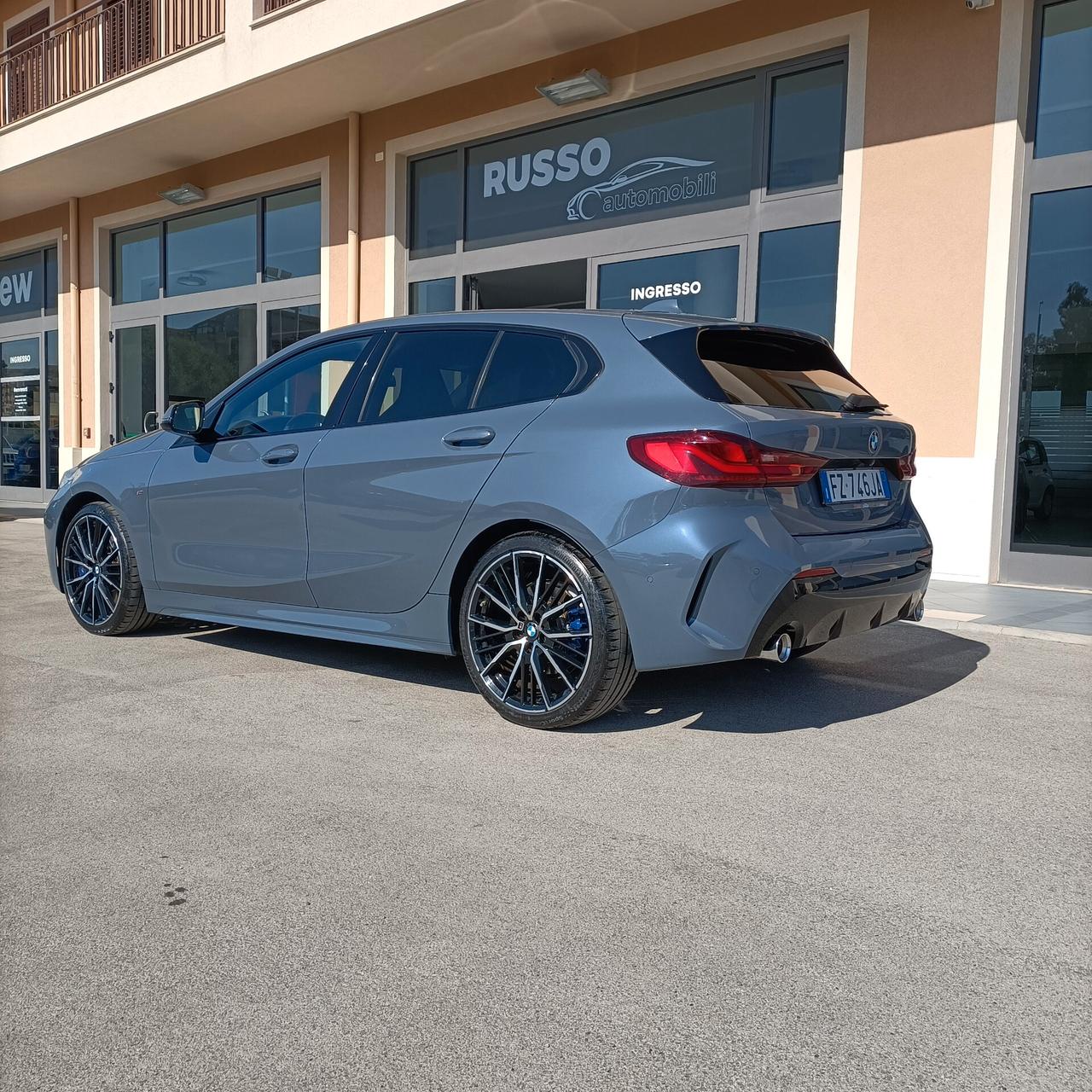 Bmw 118 118d 5p. Msport