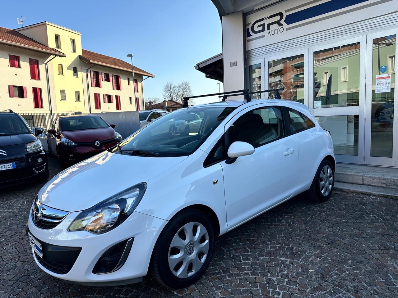 Opel Corsa 1.2Bz 86Cv - Uniproprietario