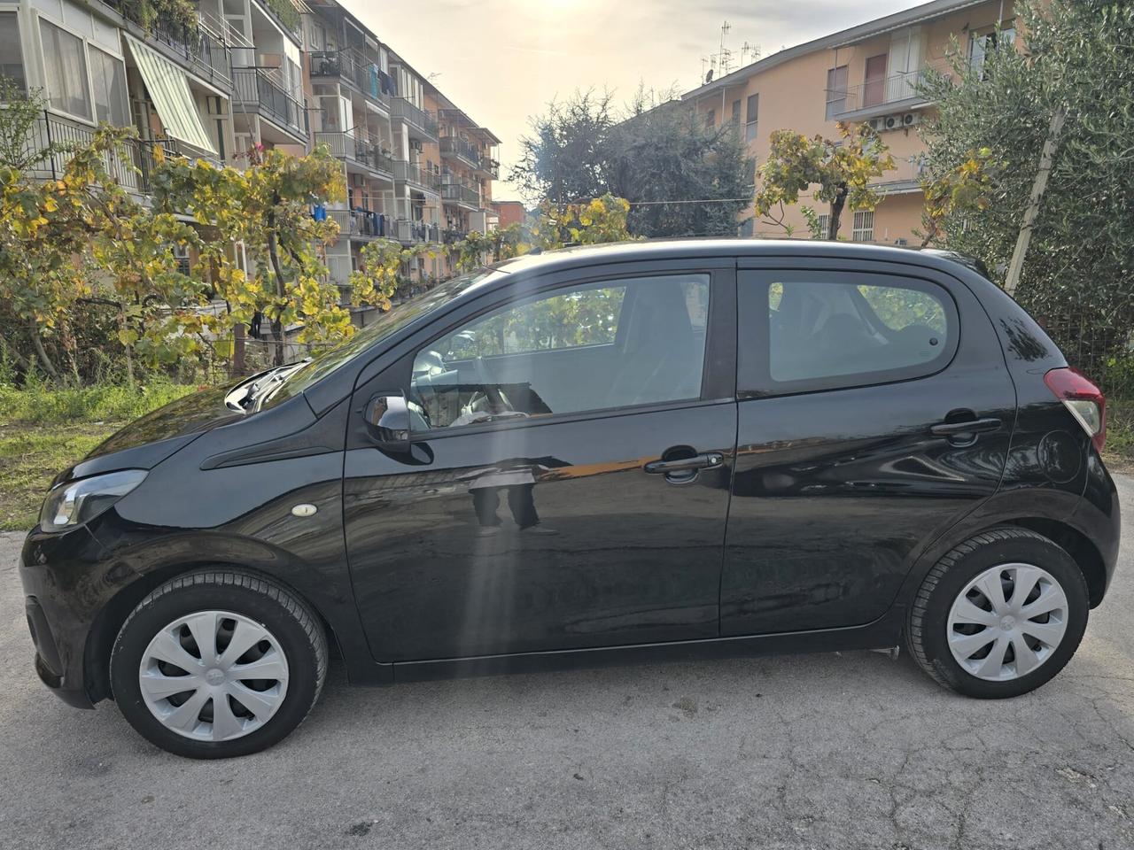 Peugeot 108 NERA 1.0 benzina - 2015