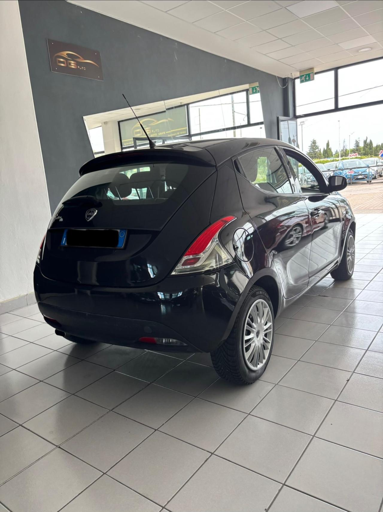 Lancia Ypsilon 1.2 69 CV 5 porte Elle