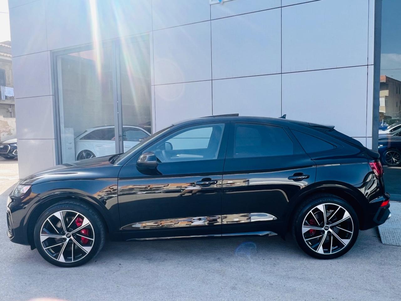 Audi SQ5 SPB 3.0 TDi 341cv - anno 2023 - listino €107.000 - prezzo €74.900