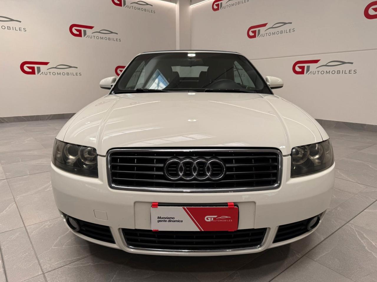 Audi A4 Cabriolet 2.5 V6 TDI 163 CV