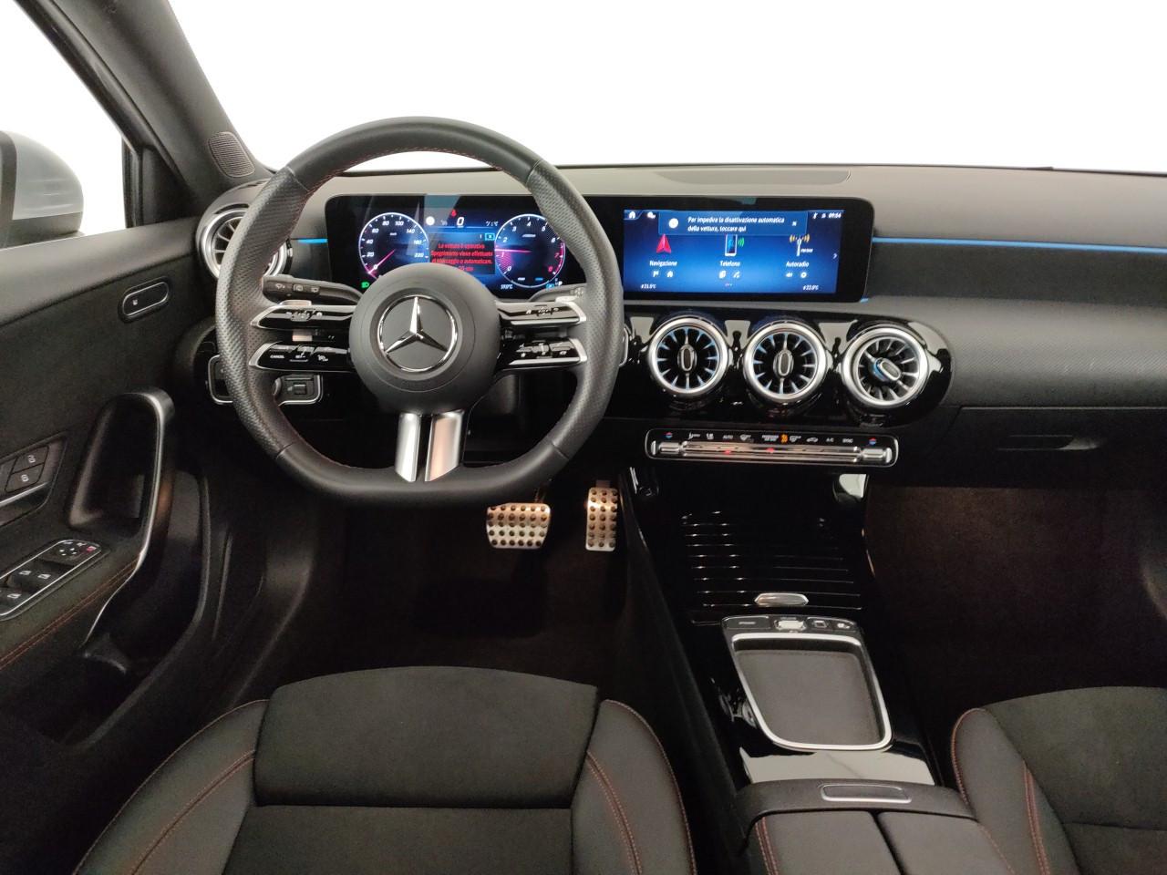 Mercedes-Benz A 180 AMG Line Advanced Plus auto