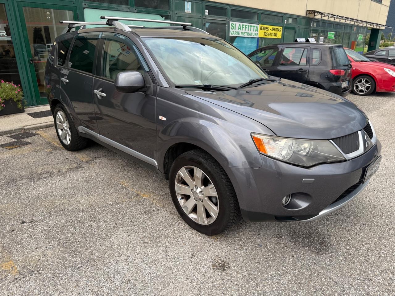 Mitsubishi Outlander 2.2 DI-D Instyle 7 p.ti DPF
