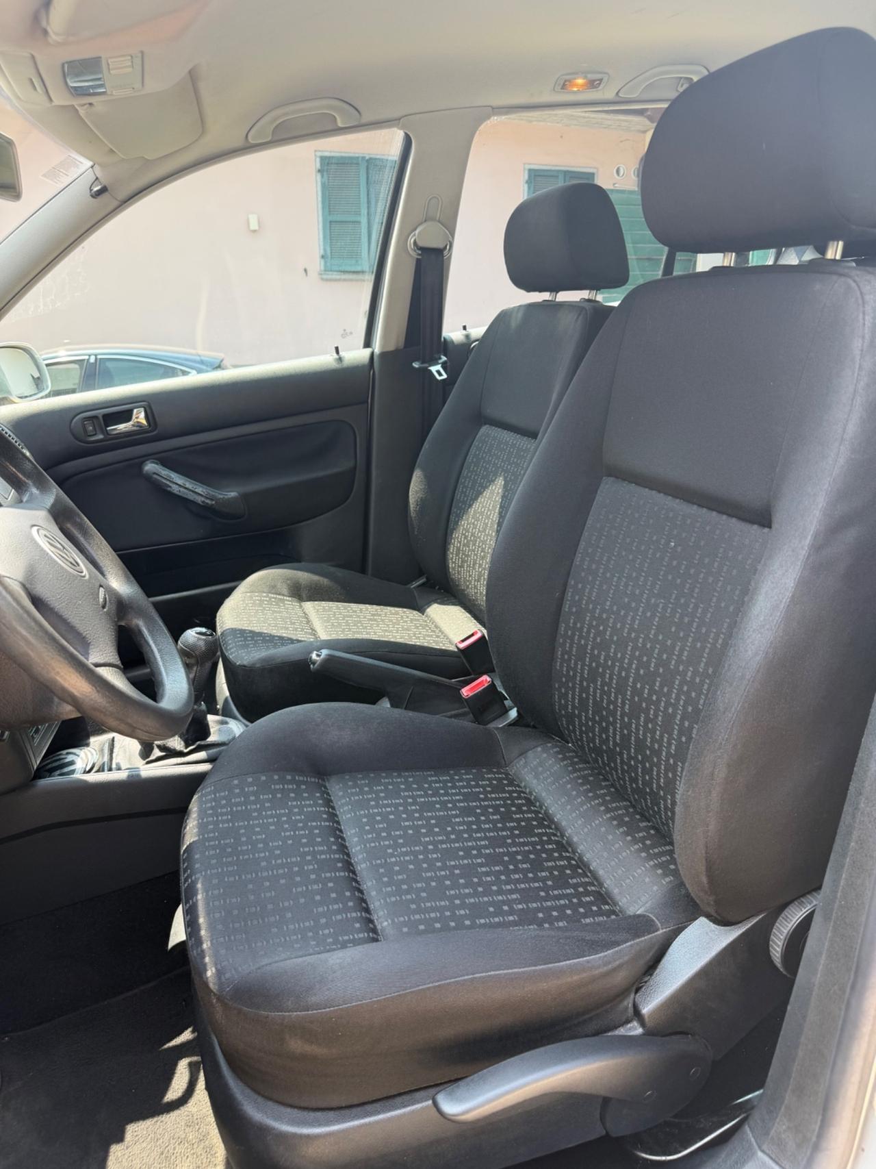 Volkswagen GOLF 1.4 KMCERT INTROVABILE