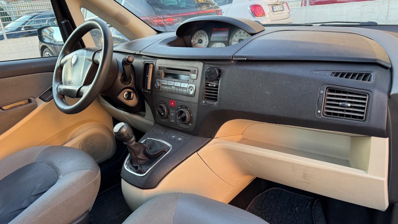 Lancia MUSA 1.3 Multijet 16V Argento