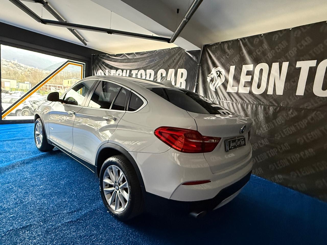 Bmw X4 xDrive20d gancio traino omologato auto da vetrina