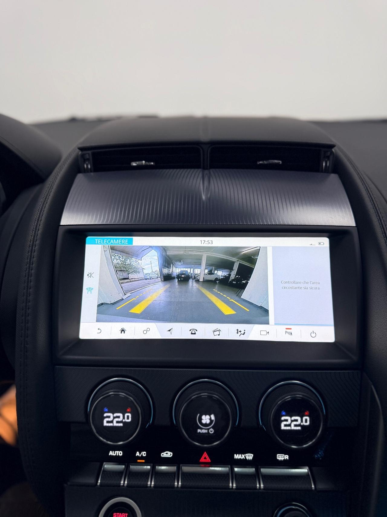Jaguar F-Type 2.0 aut. Coupé Chequered Flag 05/2019 EURO 6D TETTO RETROCAM SCARICO