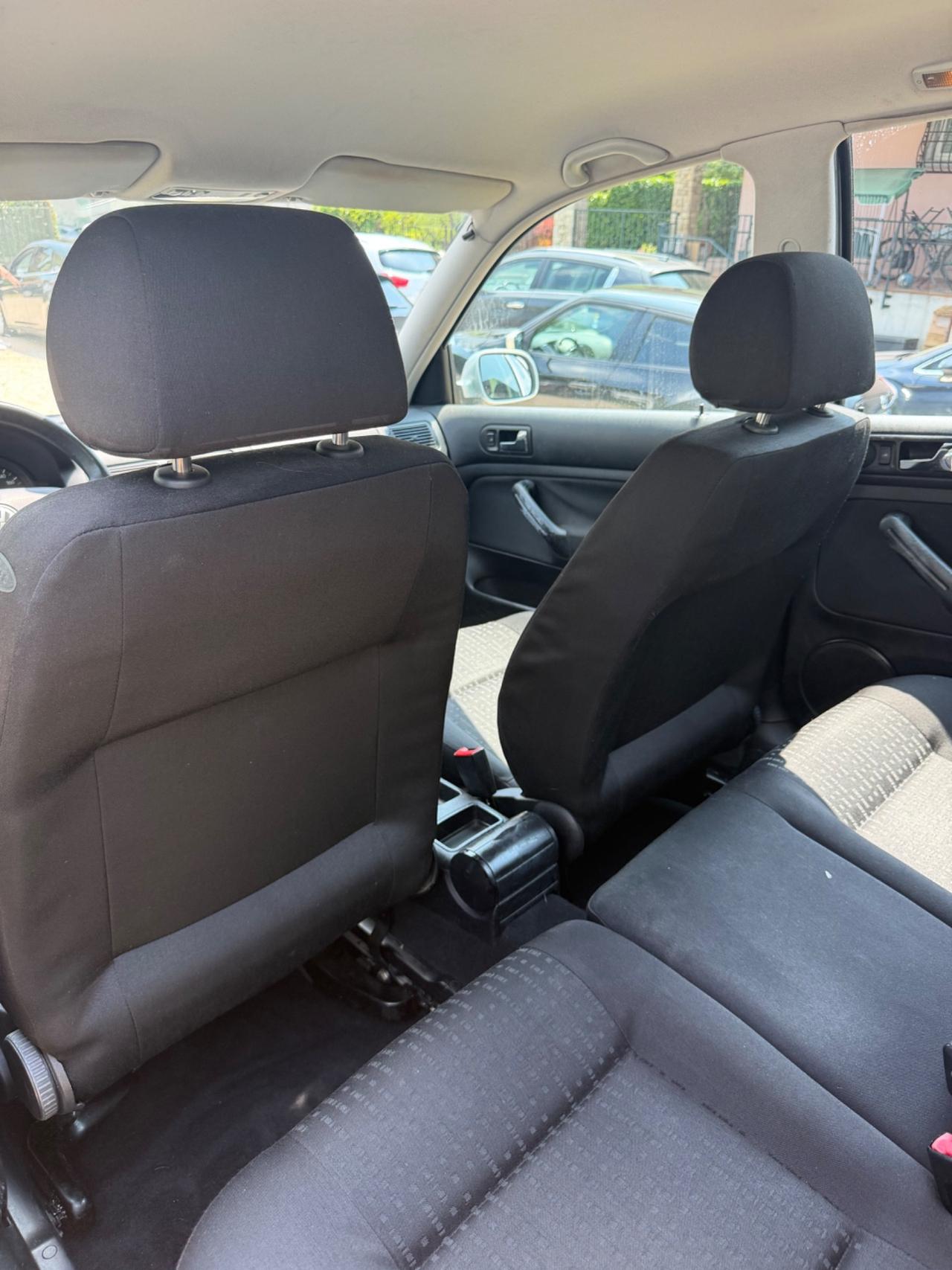 Volkswagen GOLF 1.4 KMCERT INTROVABILE