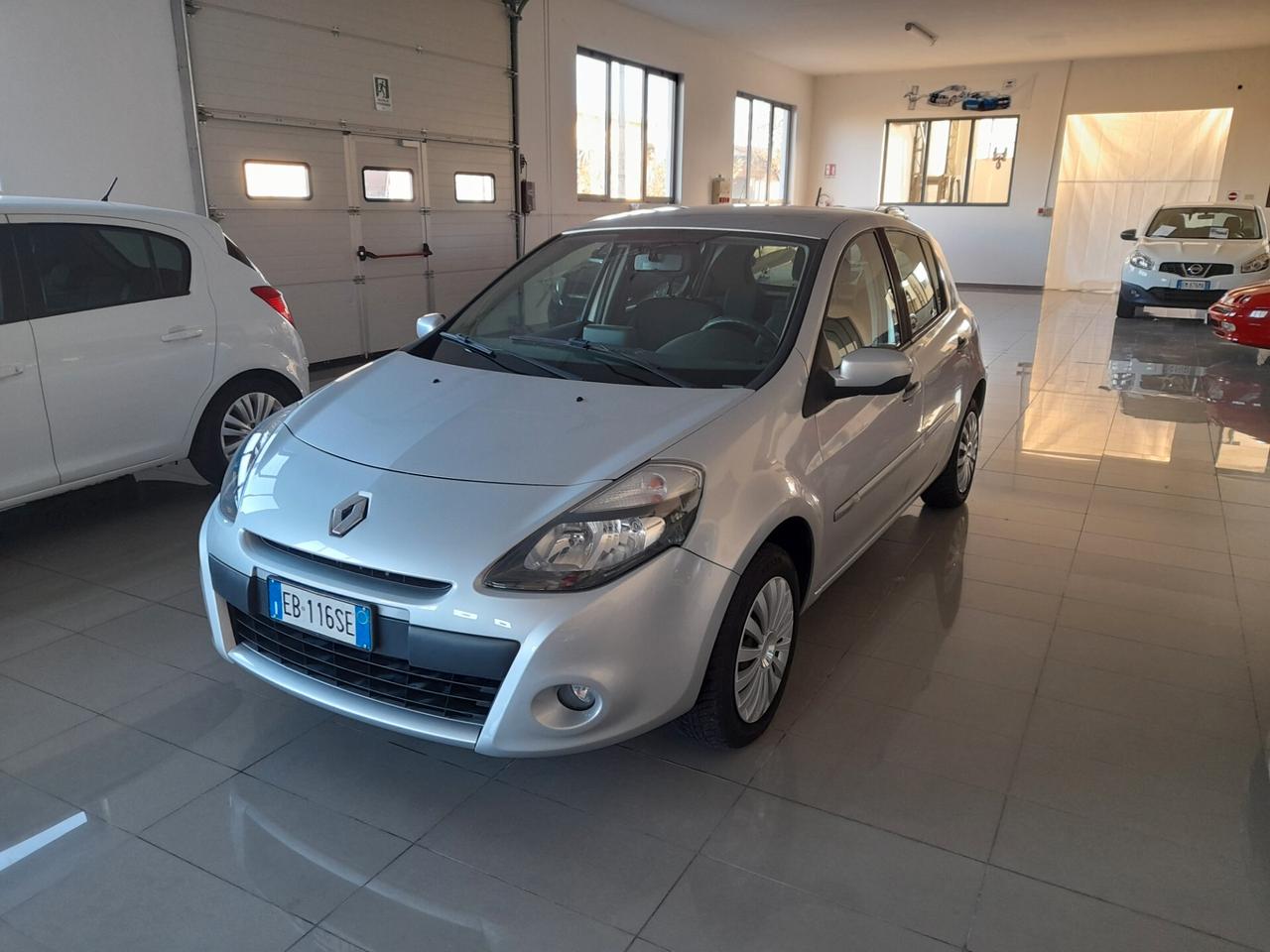 Renault Clio 1.2 16V 5 porte Dynamique