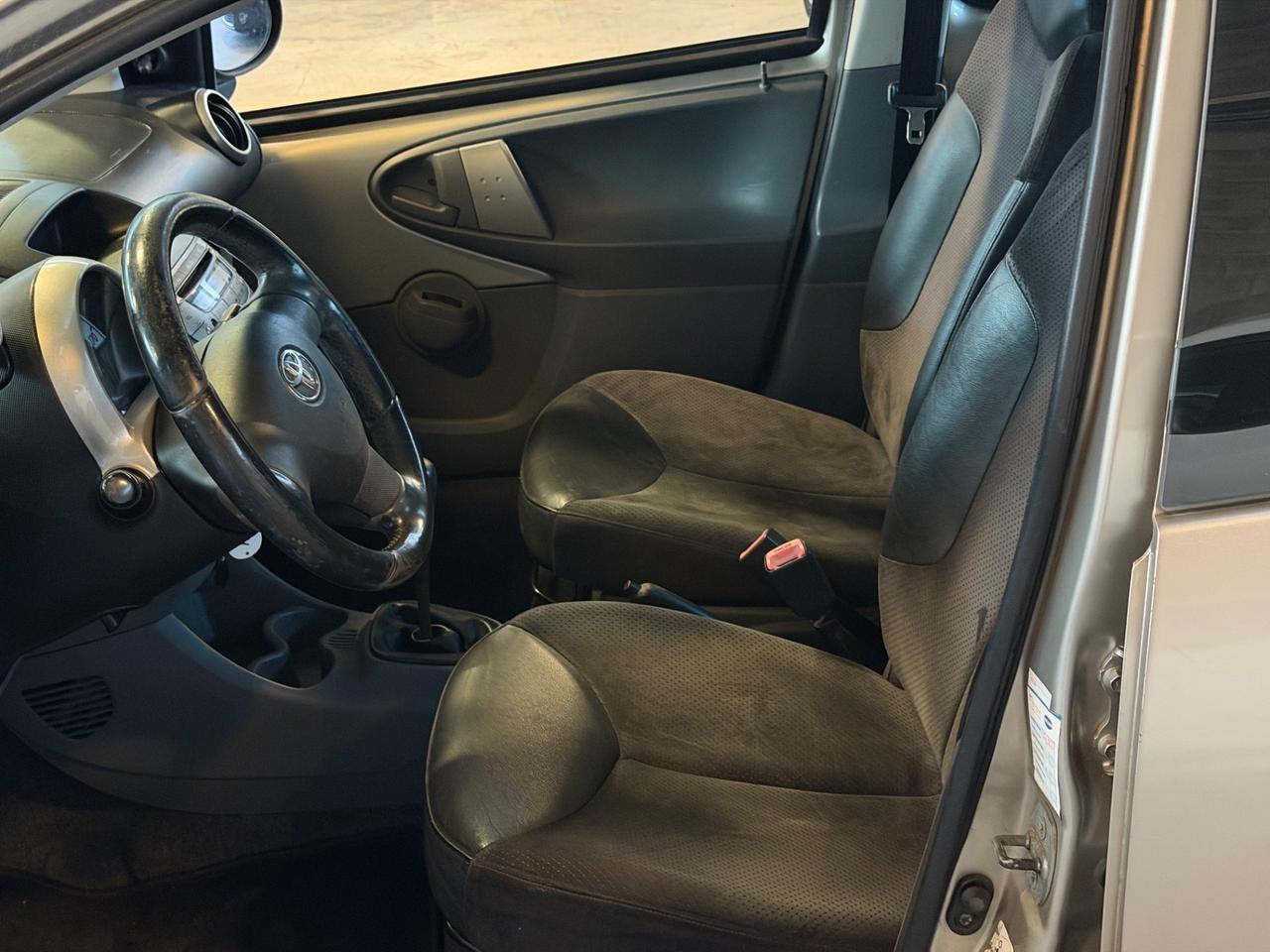 Toyota Aygo 1.0 12V VVT-i 5 porte Sound