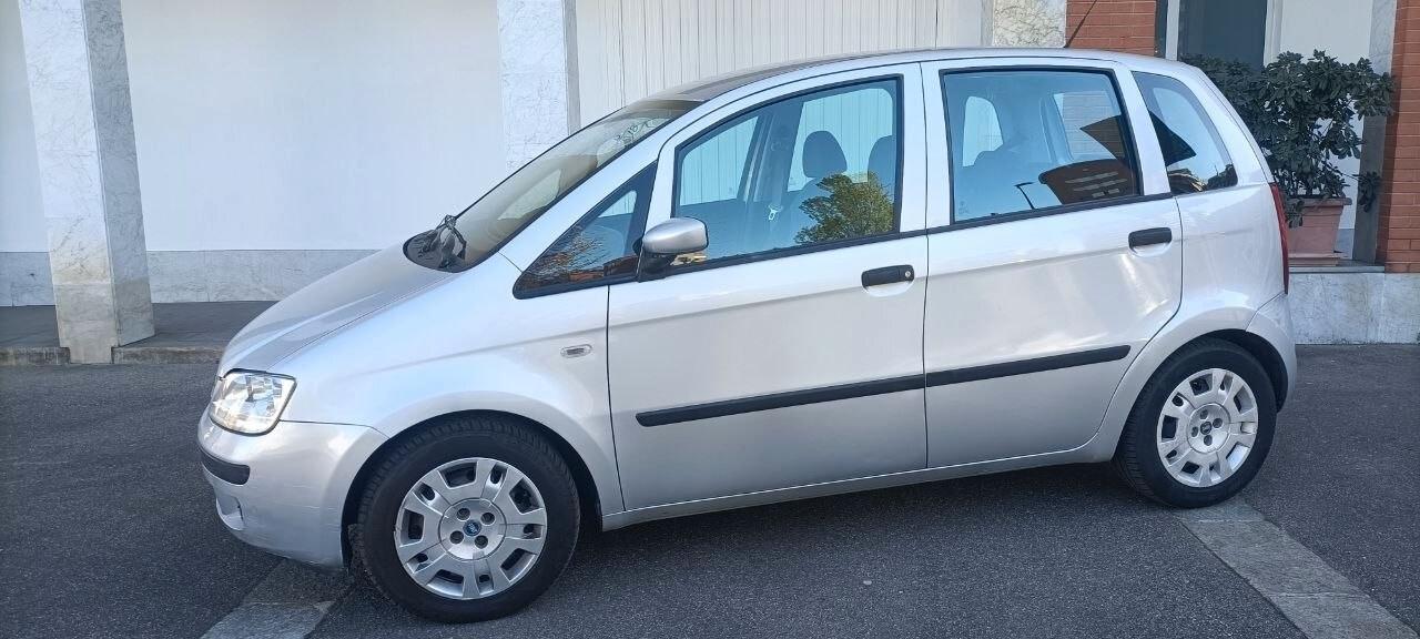 Fiat Idea 1.2 16V BlackLabel