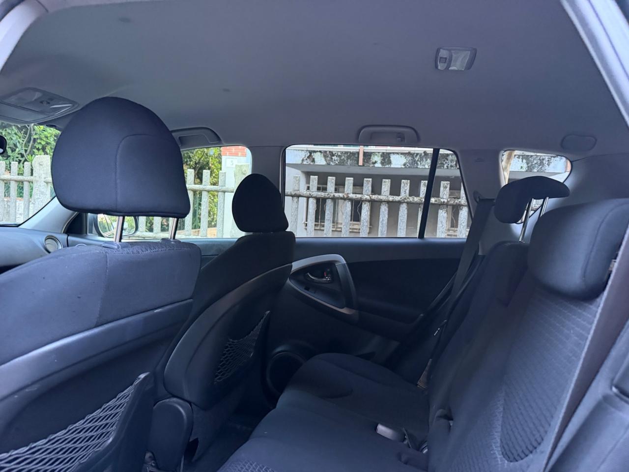 Toyota RAV 4 RAV4 2.2 D-4D 136 CV DPF Luxury crossover