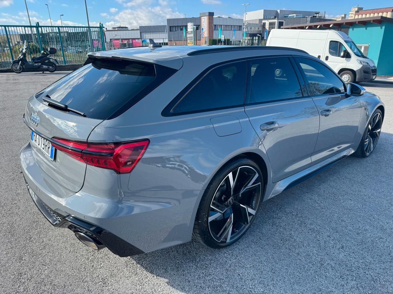 Audi RS6 RS 6 Avant 4.0 TFSI V8 quattro tiptronic