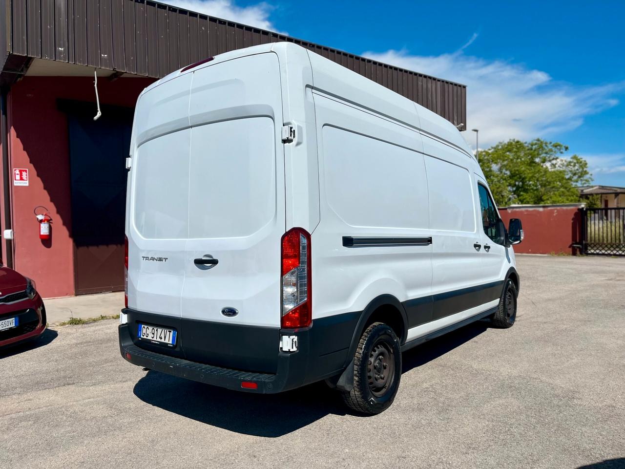 FORD TRANSIT TETTO ALTO PASSO CORTO L2H3 - FURGONE