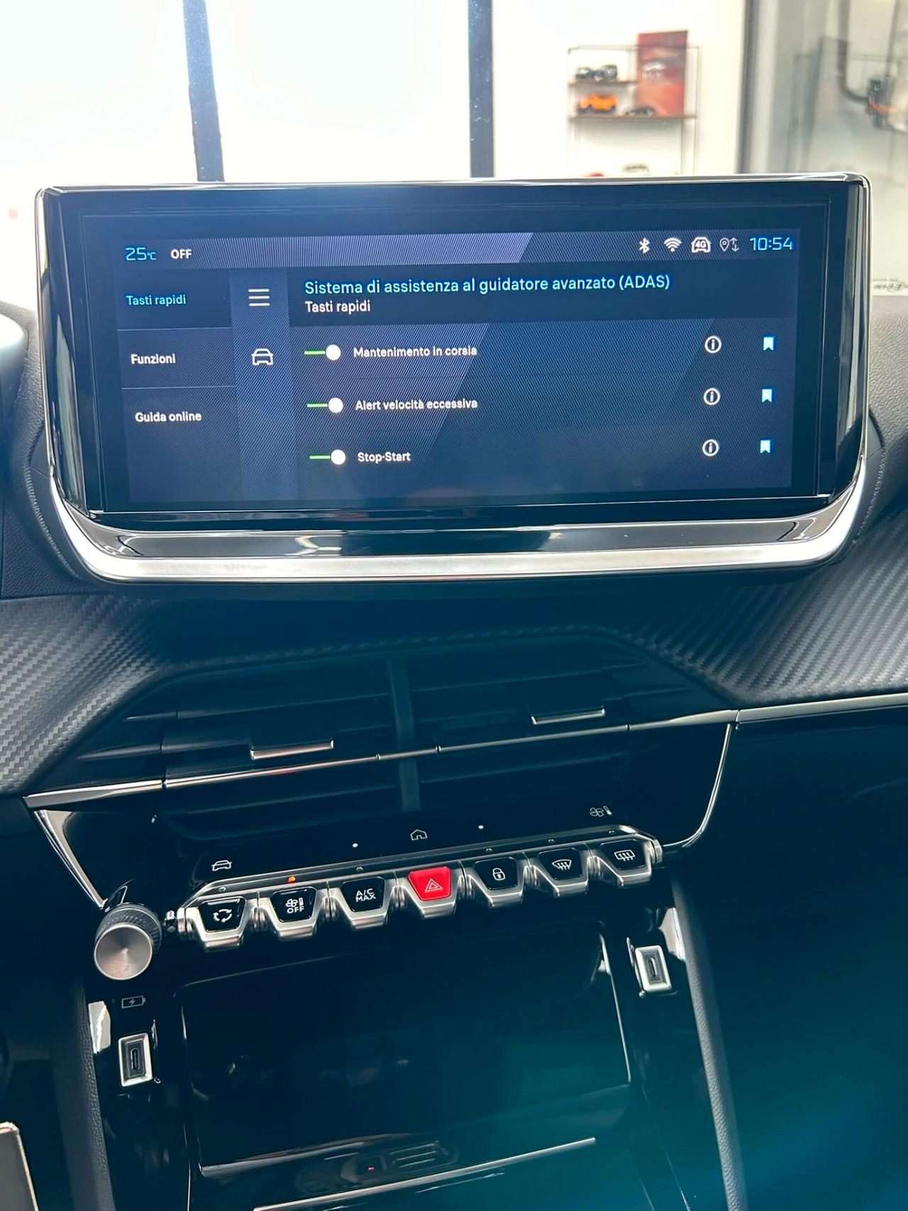 Peugeot 2008 PureTech 1.2 Benzina 130 cv S&S EAT8 Allure