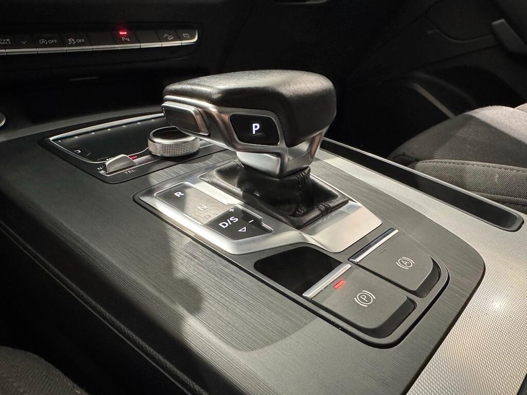 Audi Q5 2.0 TDI 190 CV quattro S tronic Business Sport