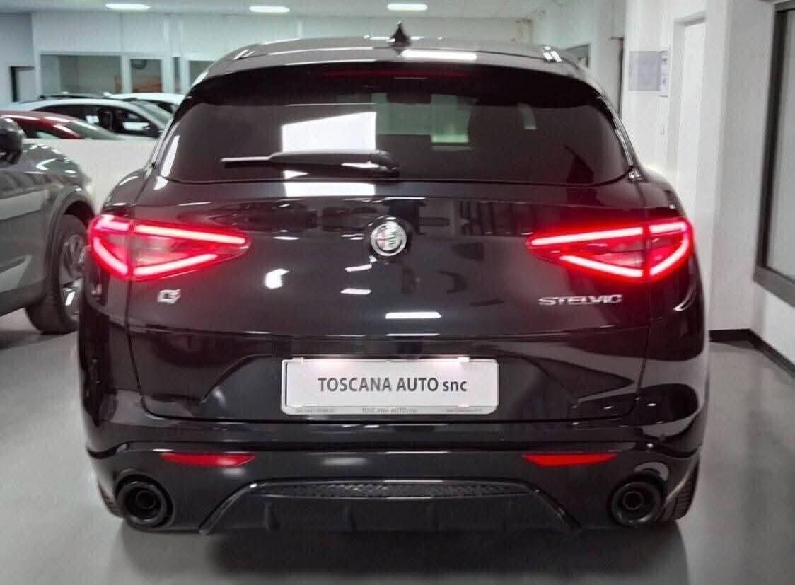 Alfa Stelvio 2025 2.2 diesel 210 CV AT8 Q4 Veloce
