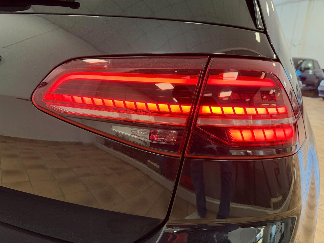 Volkswagen Golf GTI Performance 2.0 TSI 245 CV