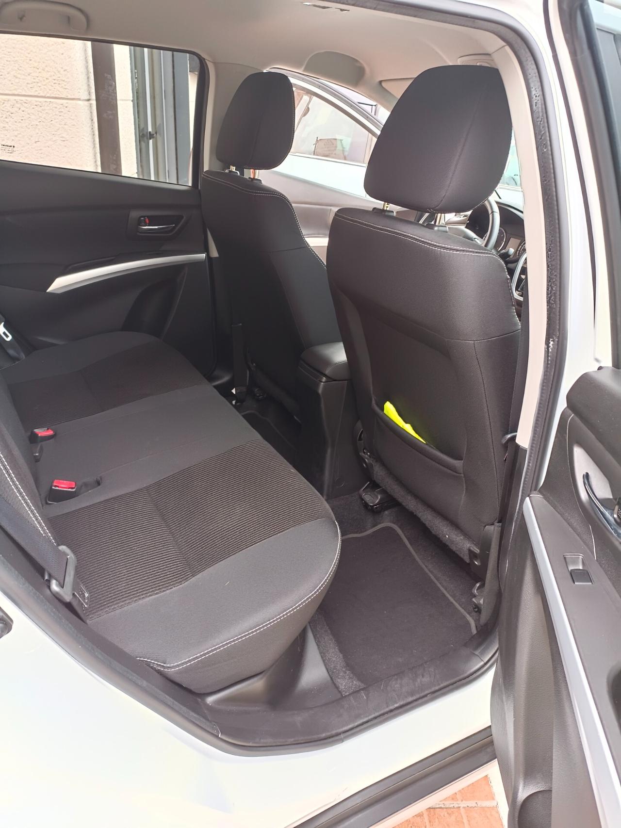 Suzuki S-Cross 1.6 DDiS Start&Stop 4WD All Grip DCT Star View