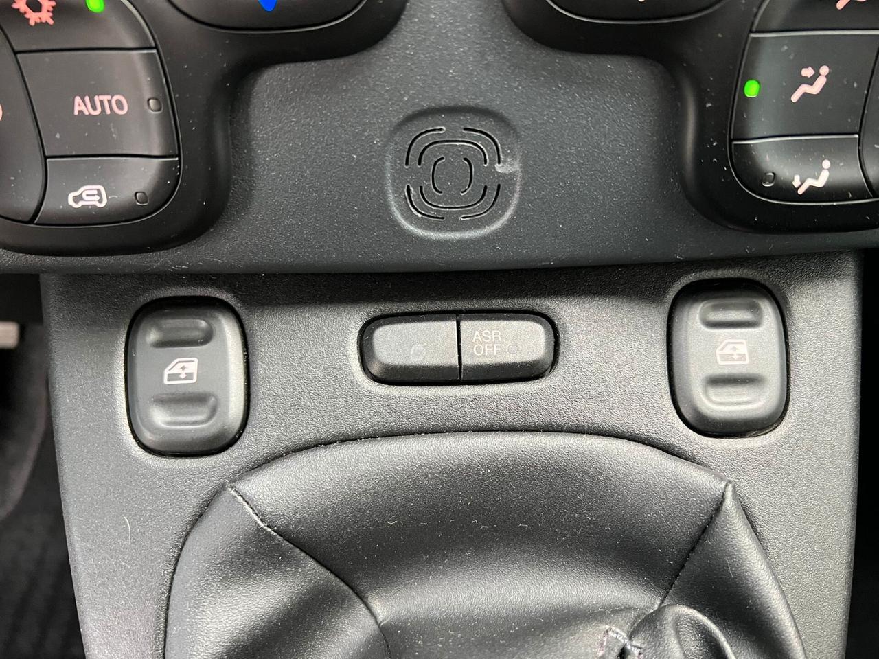 FIAT PANDA 1.0 HYBRID 69CV 2023!!! CITY CROSS!!!