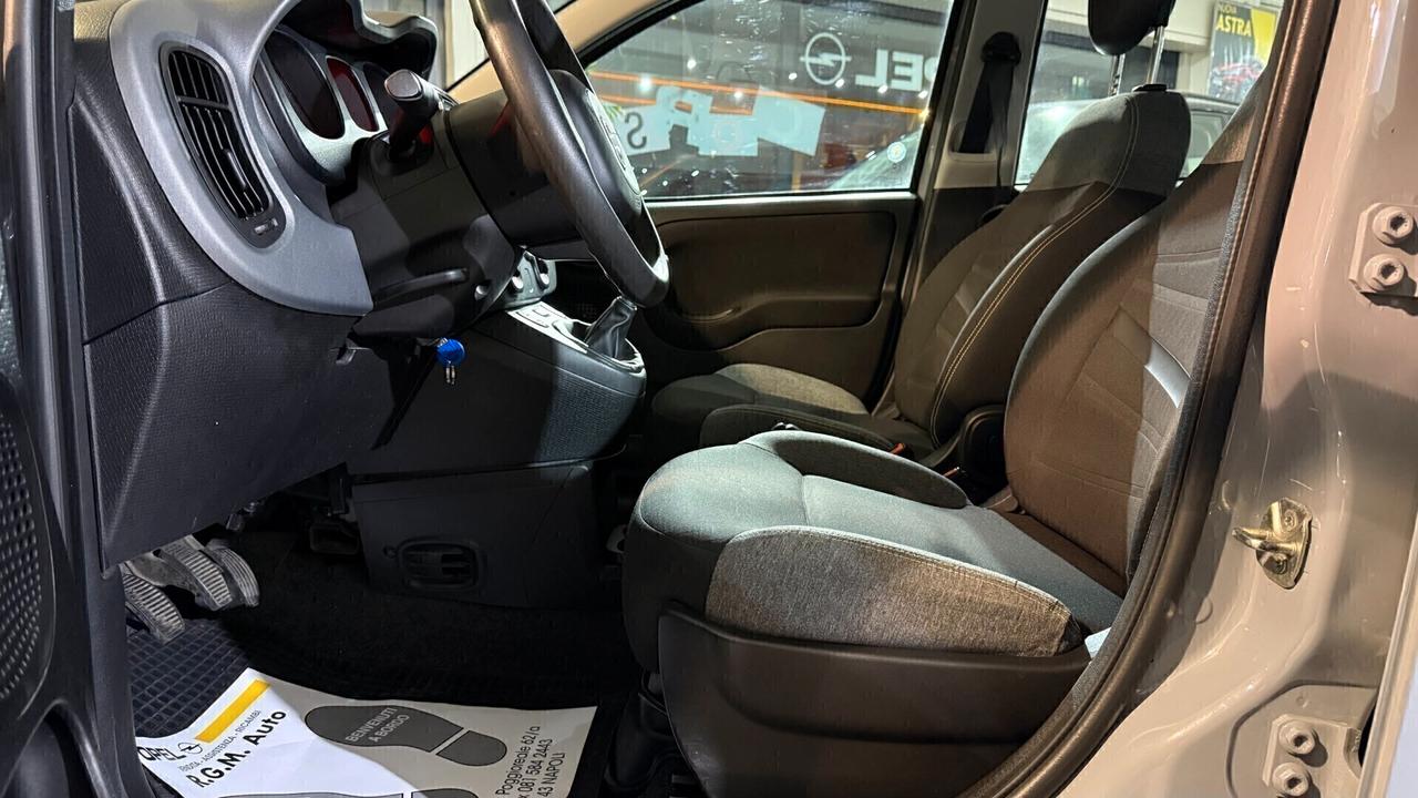 Fiat Panda 1.0 FireFly S&S Hybrid City Life TOUCH BLUETHOOT BLOCK SHAFT