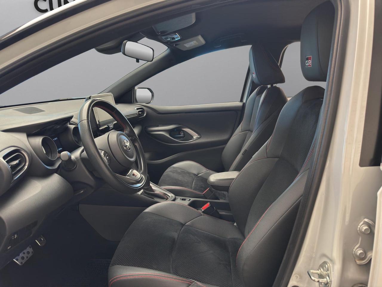Toyota Yaris 1.5h GR Sport
