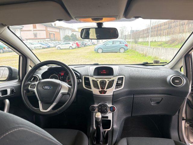 FORD Fiesta 1.4 TDCi 70CV 5 porte Titanium OK NEOPATENTATI