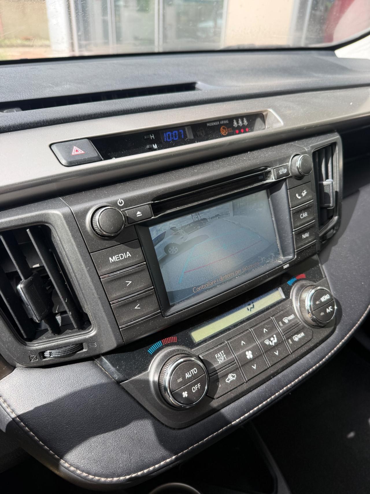 Toyota RAV 4 RAV4 2.0 D-4D 2WD my14"