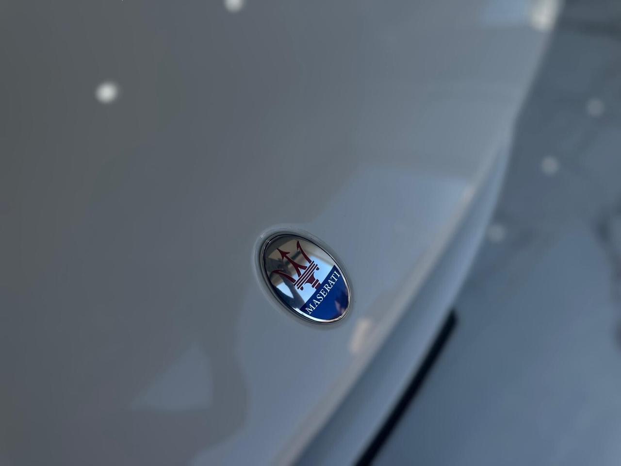 Maserati Levante 3.0 V6 Granlusso 250cv Q4 *tetto*