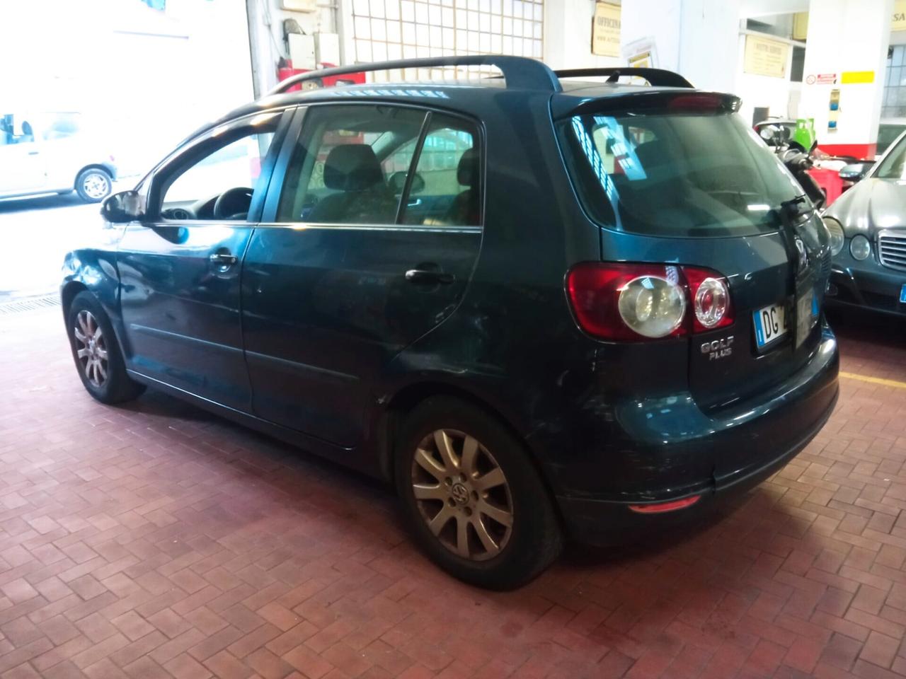 Volkswagen Golf Plus 1.6 FSI Sportline 115CV