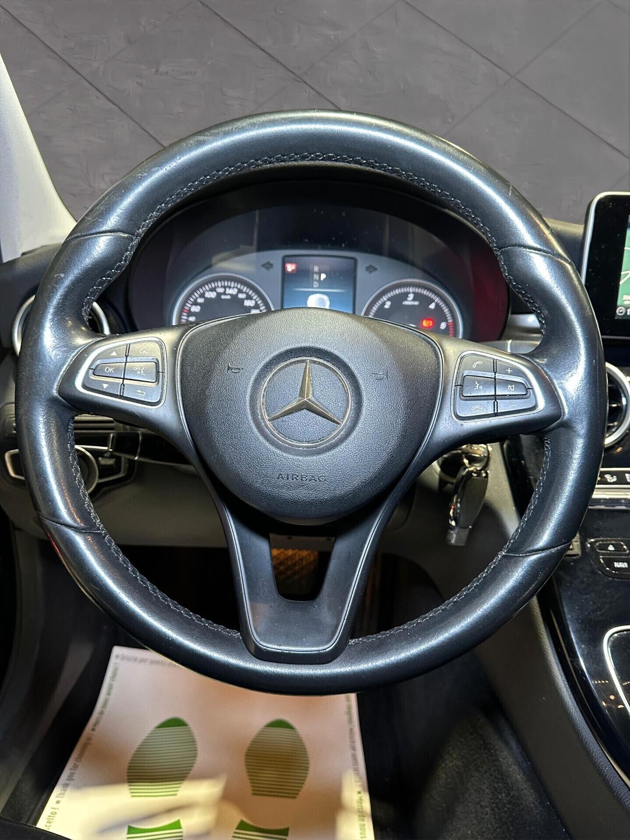 Mercedes-benz C 220 d Auto Premium 4MATIC