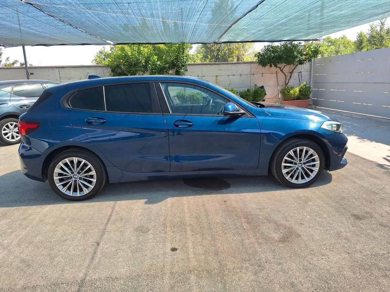 Bmw 116 116d 5p. Business Advantage Nav Autom. 2021